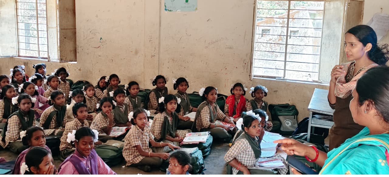 బంగారుమెట్ట బాలికల ఆశ్రమ పాఠశాలలో నిర్లక్ష్యం బహిర్గతం