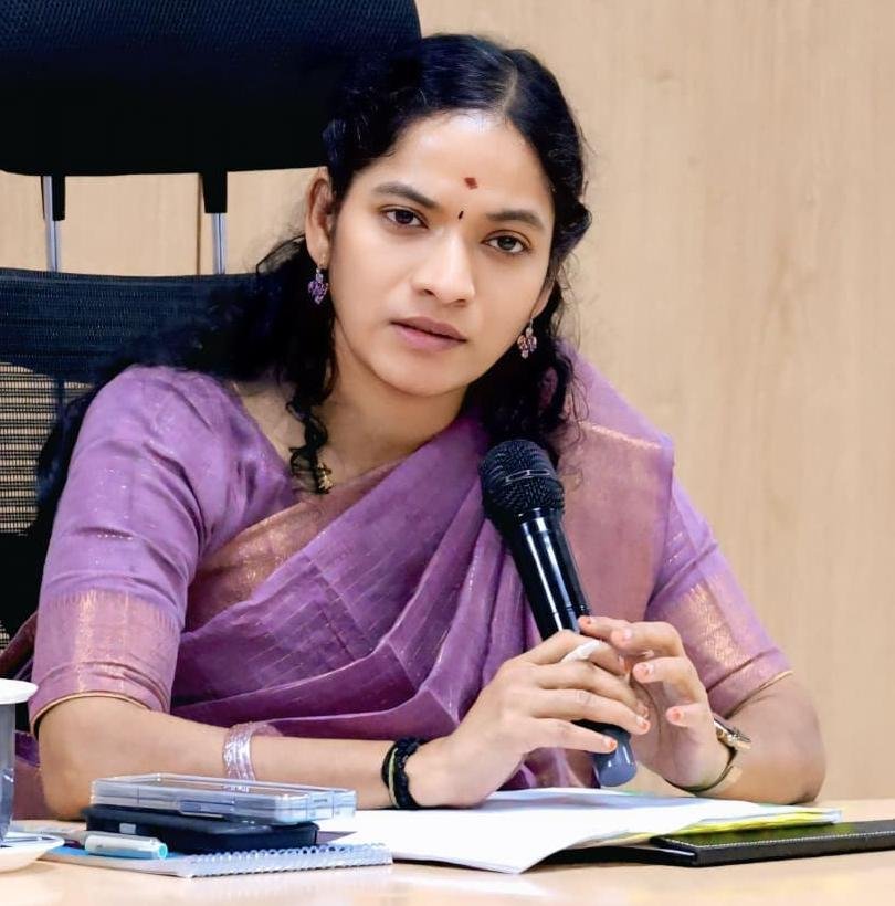 జిల్లాలో అధిక ఆదాయాన్ని నిచ్చే పంటలను, సేంద్రియ వ్యవసాయాన్ని ప్రోత్సహించాలి :  జిల్లా కలెక్టర్ నిశాంతి. టి 